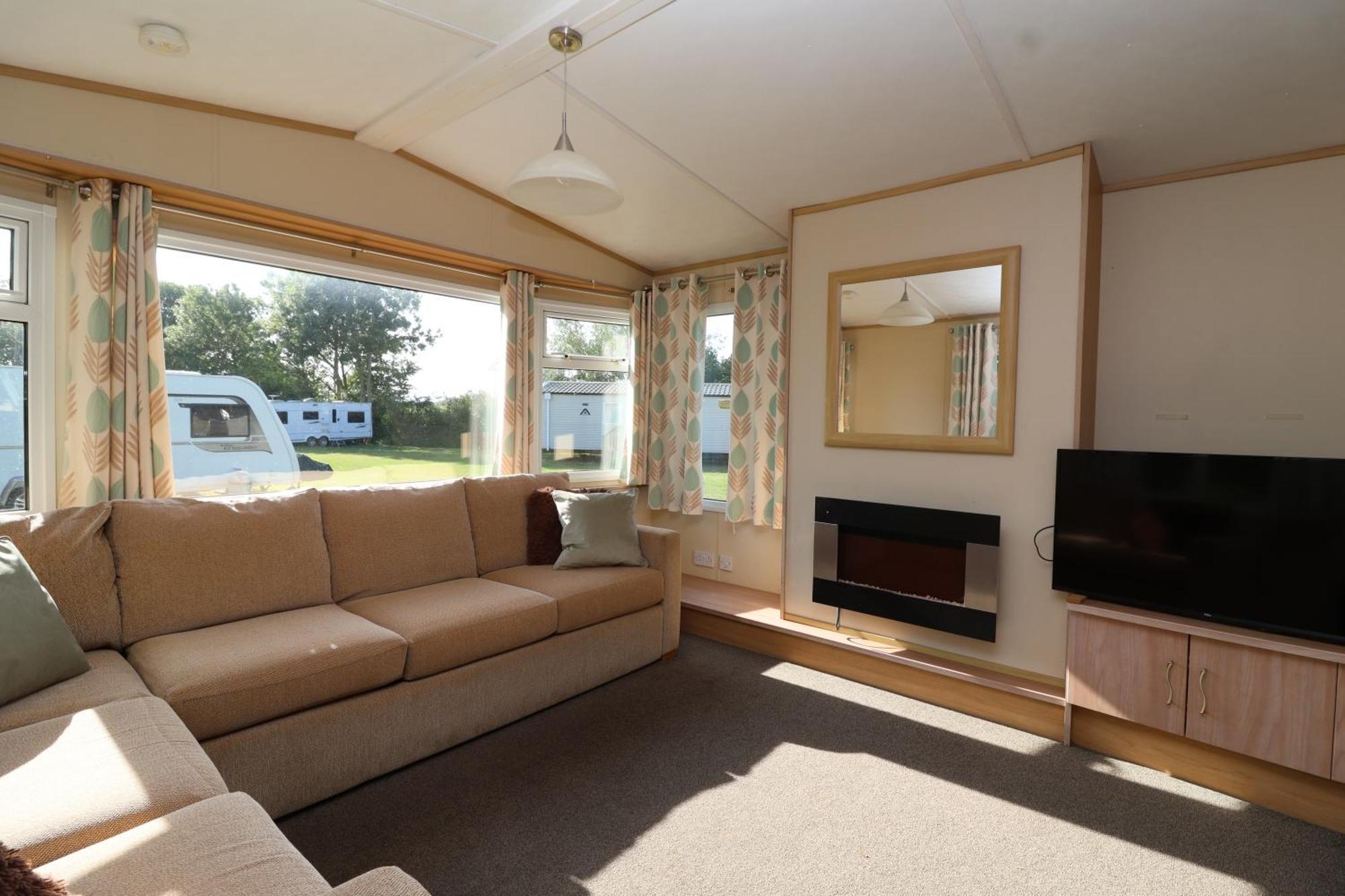The Coop - Family Friendly Caravan Near Glastonbury & Street * Compton (Somerset)